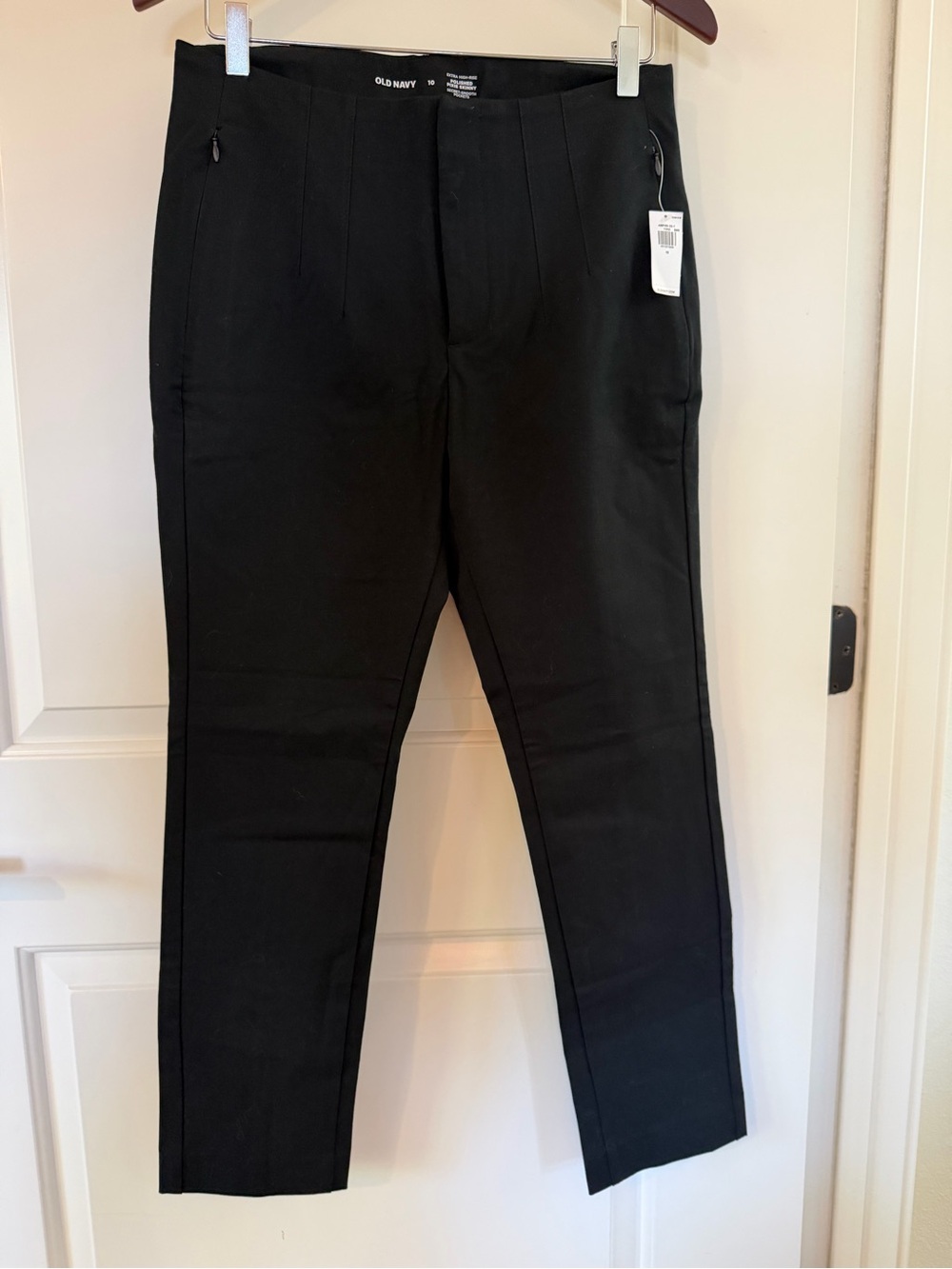 Old Navy Extra High-Rise Polished Pixie Skinny - Black Slim Ankle Pants 10